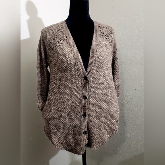 American Eagle Outfitter brown light knit long sleeve Cardigan size small - Picture 2 of 13